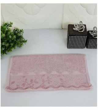 TOALLITA 0.35X0.70 COLOR LILA CON DETALLE