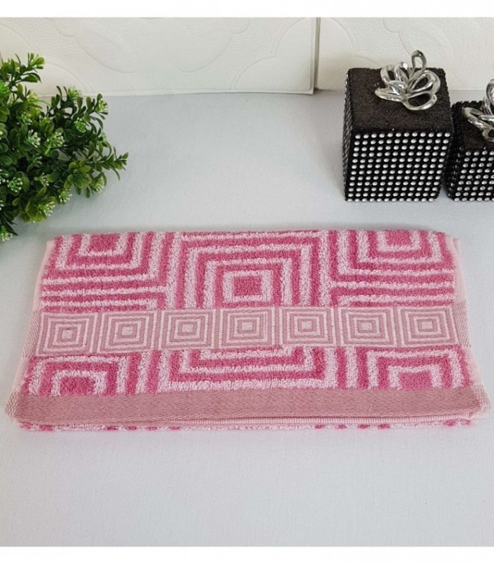 TOALLITA 0.30X0.70 COLOR ROSADO CON DISEÑO