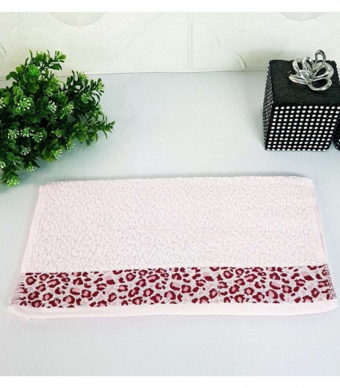 TOALLITA 0.35X0.70 COLOR ROSADO CON DETALLE