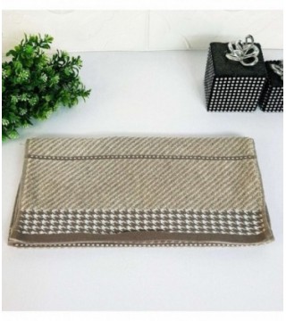 TOALLITA 0.35X0.70 COLOR MARRON CON DISEÑO