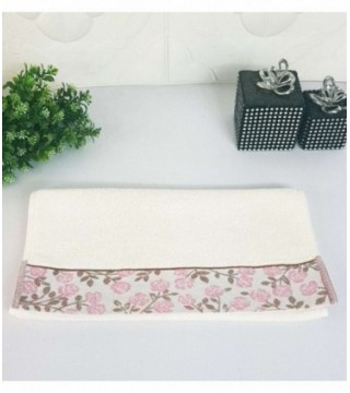 TOALLITA 0.35X0.70 COLOR CREMA CON FLOR ROSADO