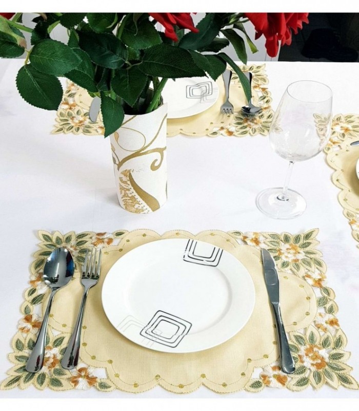 INDIVIDUAL DE MESA 0.30X0.45 BORDADO