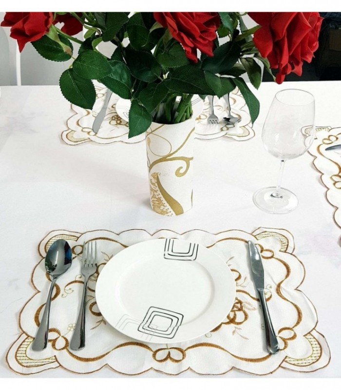INDIVIDUAL DE MESA 0.35X0.40 BORDADO