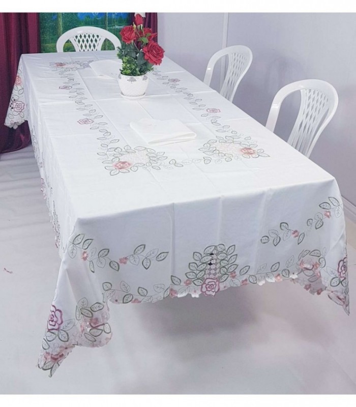 MANTEL 1.75X2.60 BORDADO - INCLUYE 8 SERVILLETAS
