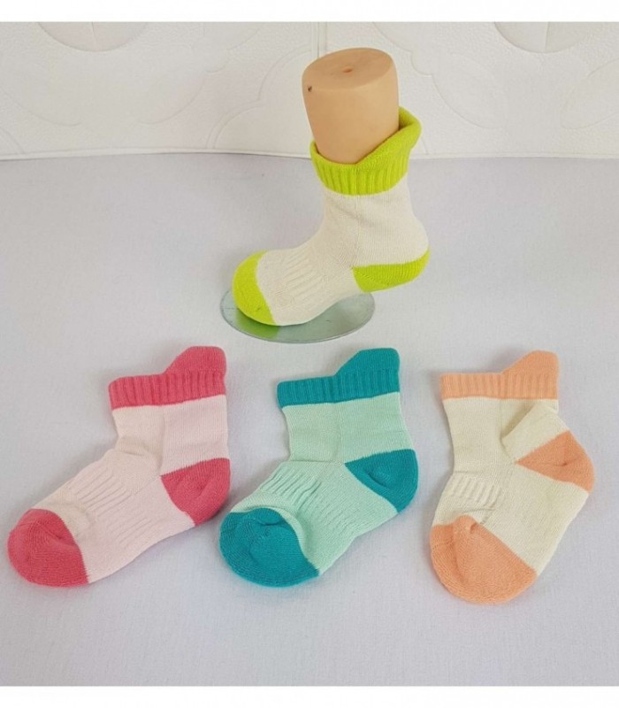 MEDIA DEPORTIVO P/ BEBE 6-12 MESES VARIOS COLORES