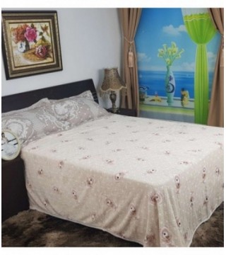 MANTA 1.80X2.10 CREMA CON DISEÑO DE OSITO